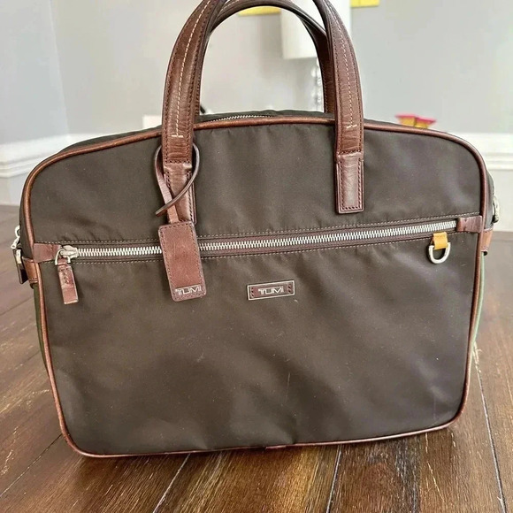 Tumi slim briefcase - Picture 14 of 15